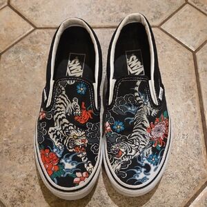 Vans Black Slip-On Shoes with Tiger and Floral Print
